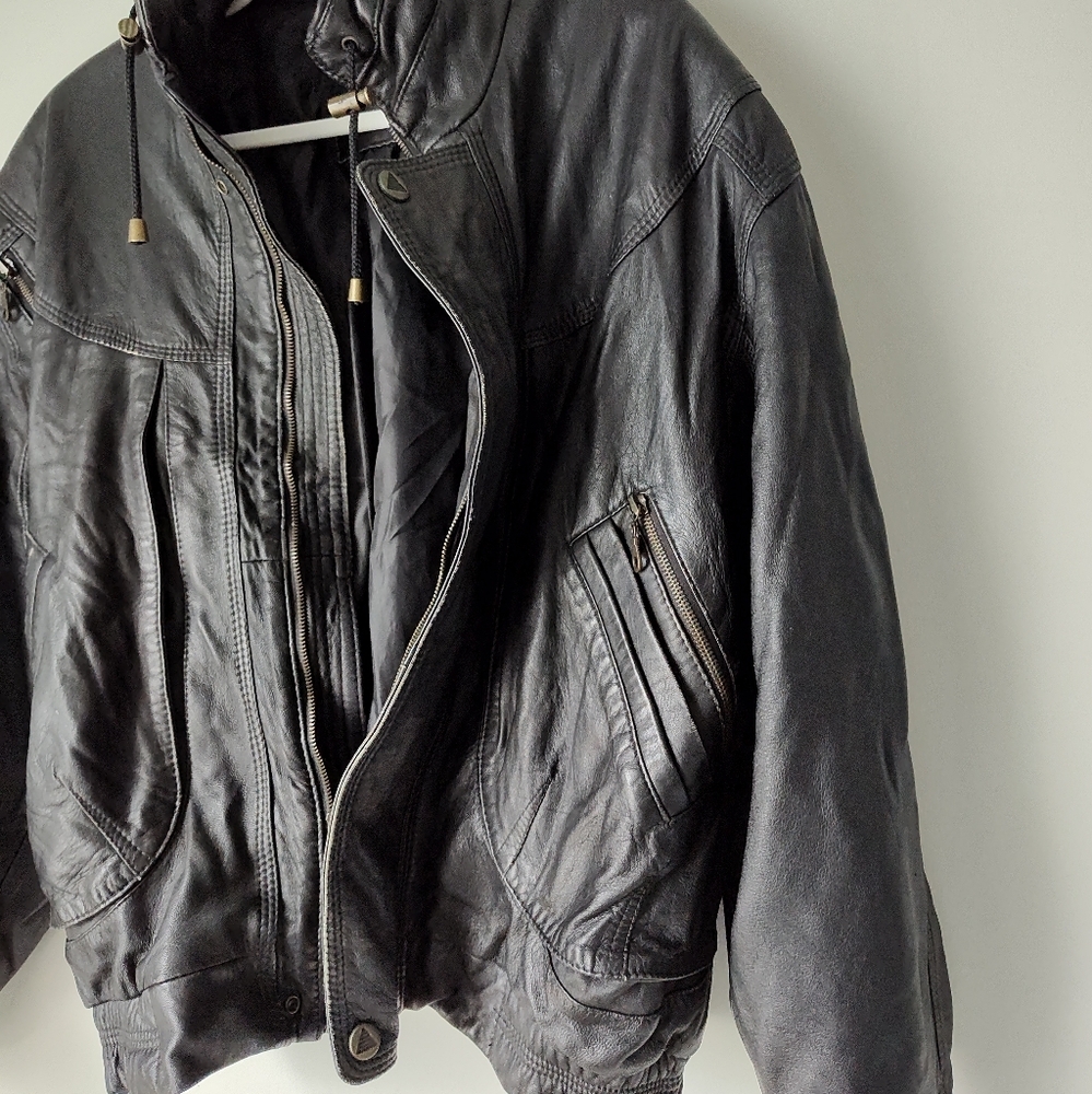 Vintage leather bomber jacket XL - Picture 5 of 16